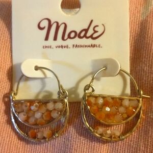MODE Gold-tone Hinged Movement Wire Wrapped Cluster Huggie Earrings Profile View